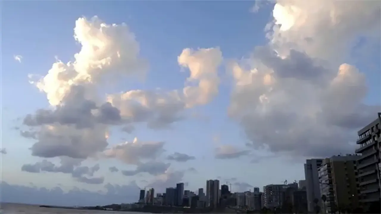 الأرصاد الجوية تتوقع شبورة مائية وأمطاراً خفيفة في طقس الغد المرتقب